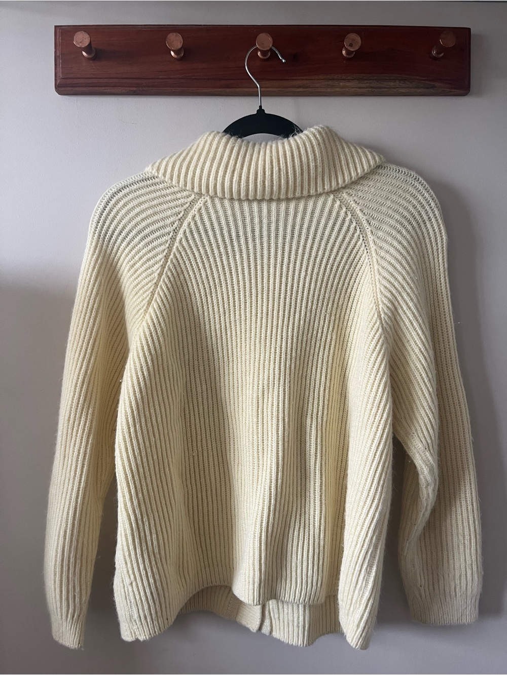 Light Yellow/Cream Ribbed Button-Front Women's Cardigan - Picture 3 of 3